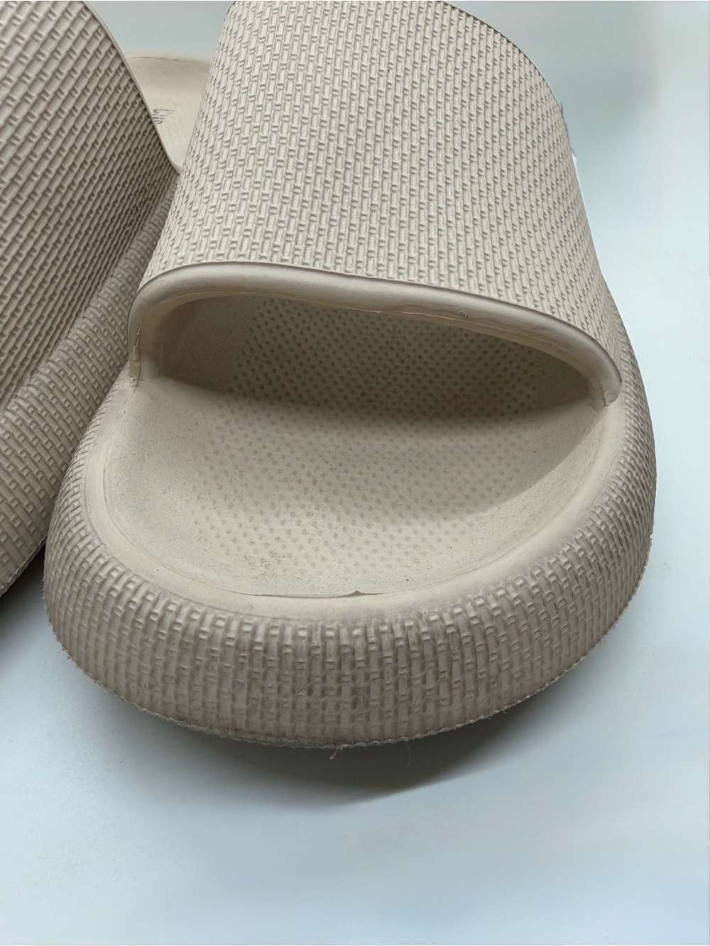 Cushionaire Slides Size 10 - Picture 6 of 7
